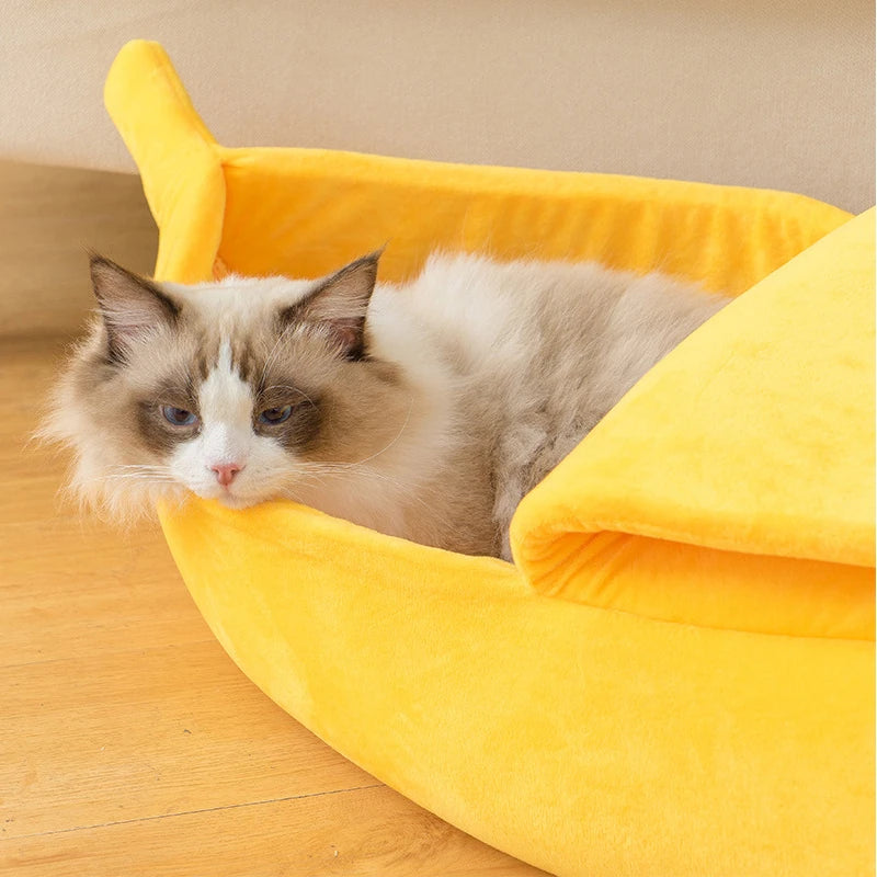 Banana Cat/Dog Bed HousePawsyTrailPet SuppliesBanana Cat/Dog Bed HouseSize:

M-55x20x15cm / 21.6x7.9x6in
 L-65X25X18cm / 25.5x9.8x7in
XL-88X30X20cm / 34.6x1.8x7.8in